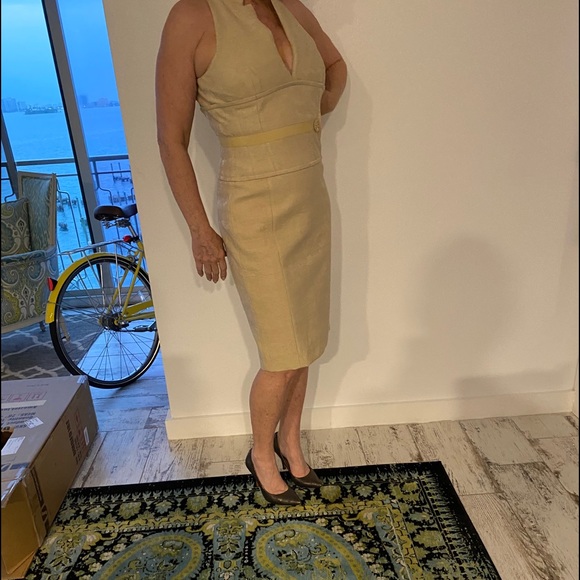 Dress - Picture 1 of 2